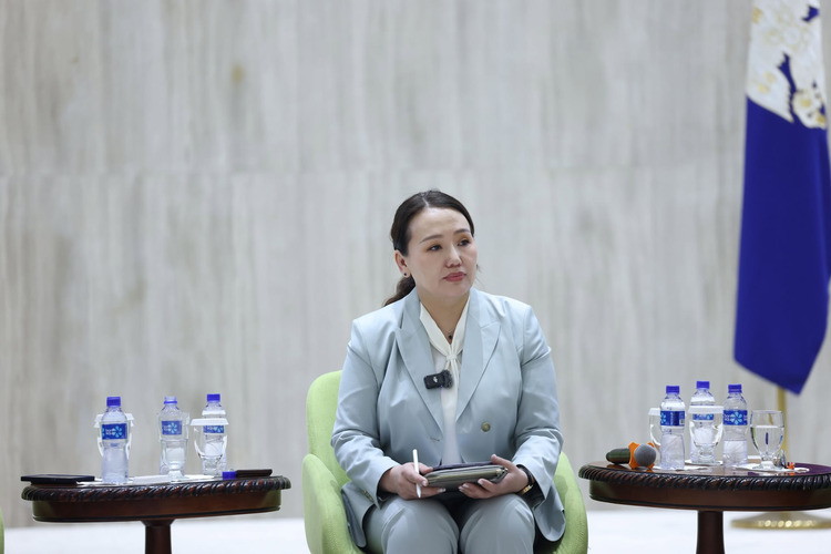 Л.Хосбаяр: Аутизмын хүрээний эмгэгтэй хүүхдүүдийн боловсролын хүртээмжийг нэмэгдүүлэхэд онцгой анхаарч ажиллаж байна